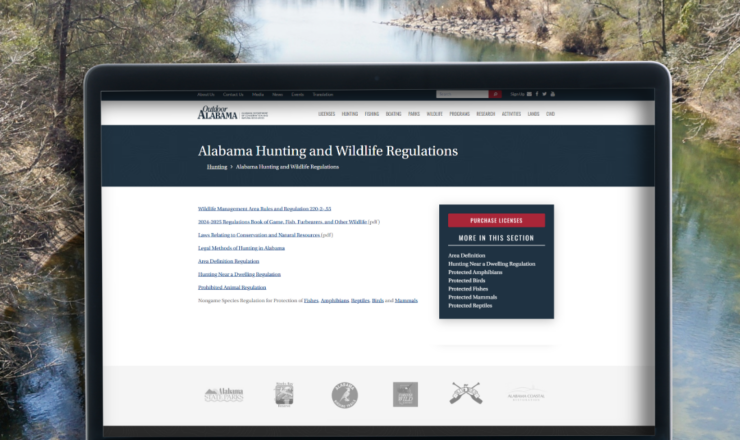 computer showing hunting regulations for alabama